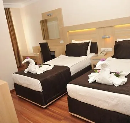 Hotel House 3*